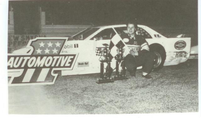 Mike Stacy after a 1988 World Series Pro-4 win (Dave Franks Photo)